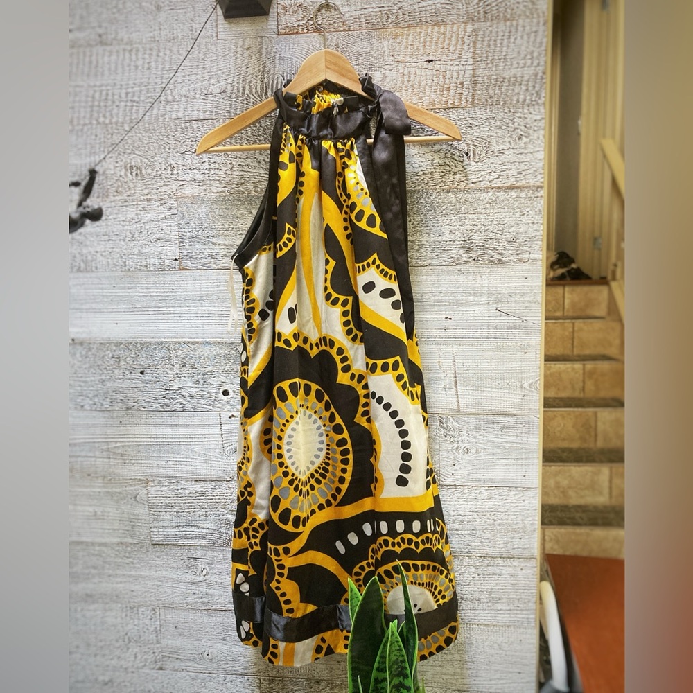 3/$30 | Forever21 | Silky Geometric Halter Dress - M, Black/Yellow/White